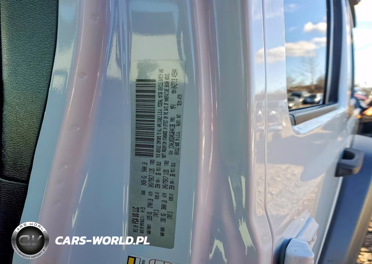 2019 Jeep Wrangler Unlimited Sport VIN:1C4HJXDGXKW644136 - 13