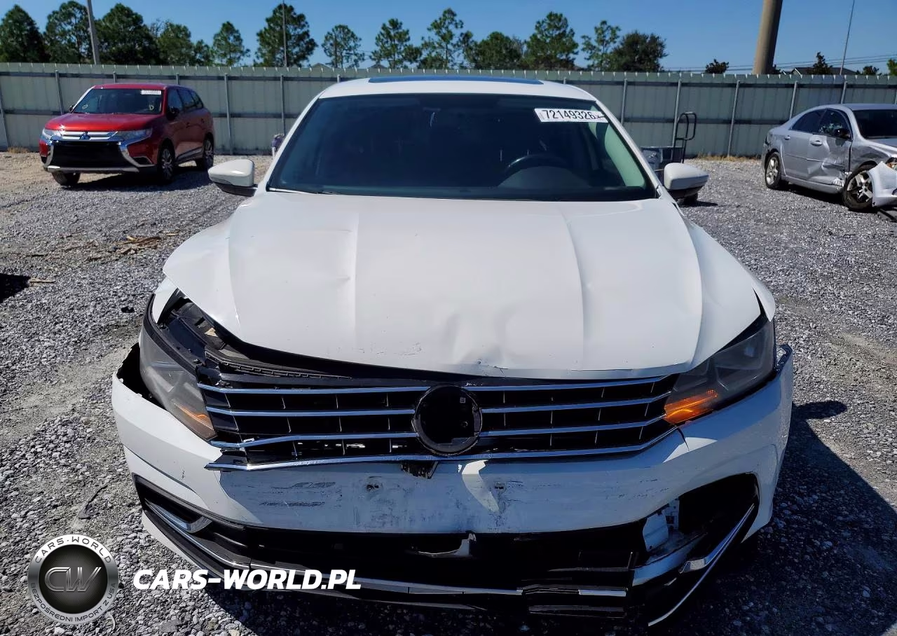 2019 Volkswagen Passat Wolfsburg VIN:1VWLA7A37KC005707 - 5