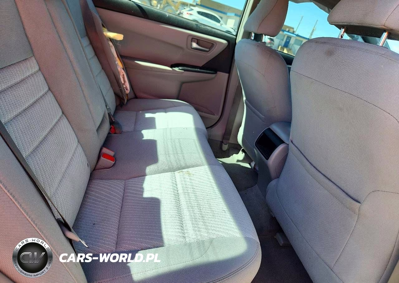 2017 Toyota Camry Le VIN:4T1BF1FK5HU703082 - 10