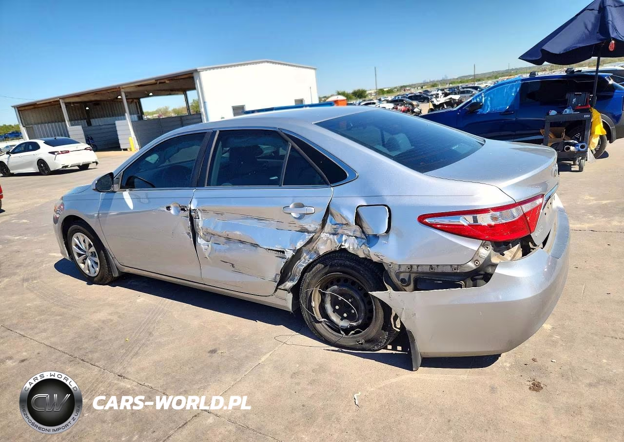 2017 Toyota Camry Le VIN:4T1BF1FK5HU703082 - 2