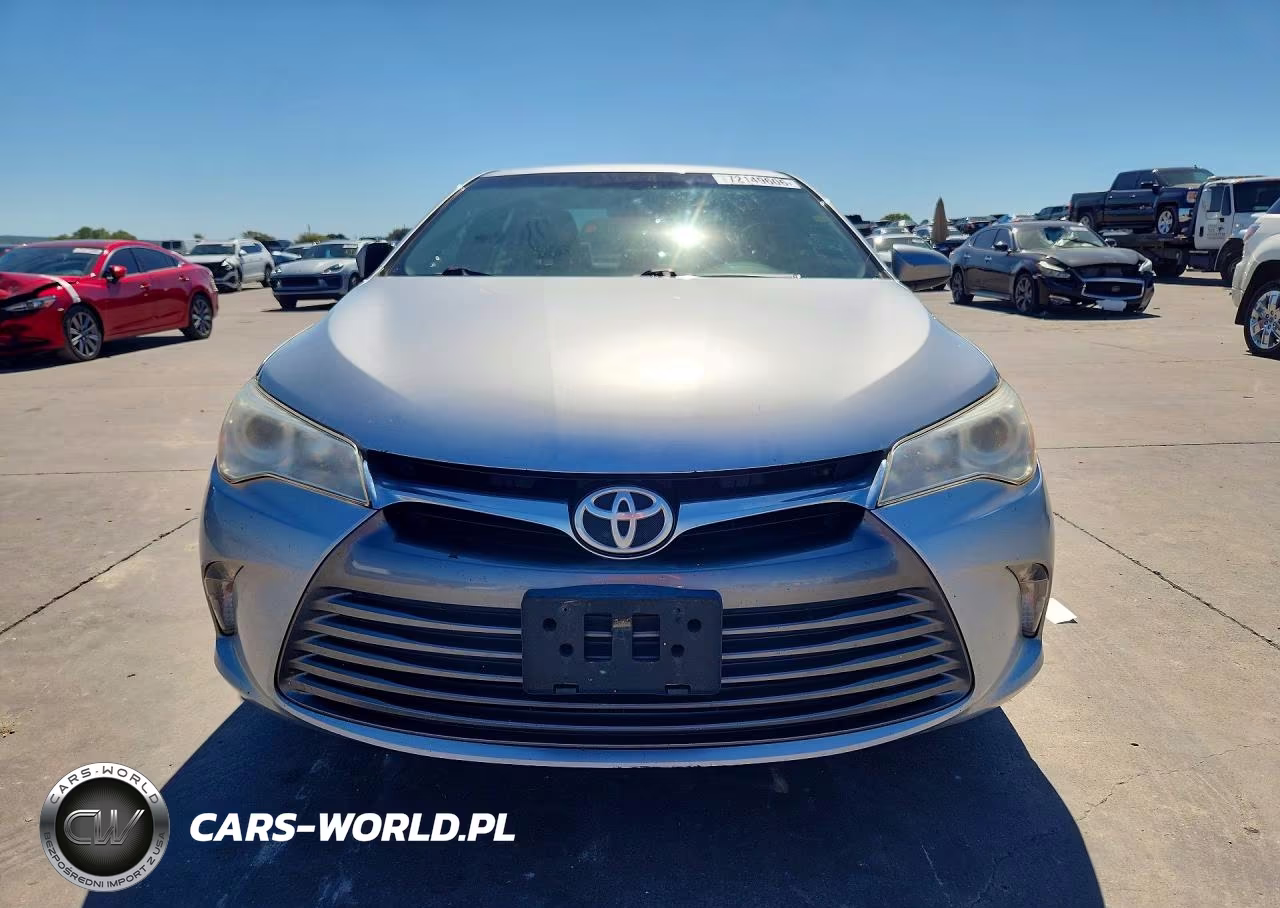 2017 Toyota Camry Le VIN:4T1BF1FK5HU703082 - 5