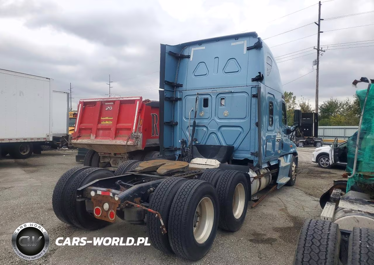 2016 Freightliner Cascadia 125 Semi Truck VIN:3AKJGLD54GSGU0275 - 3