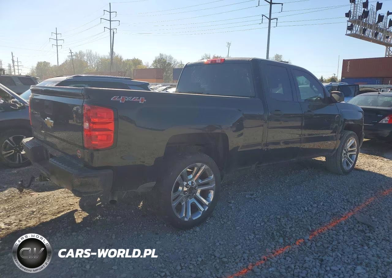2017 Chevrolet Silverado K1500 VIN:1GCVKNEH5HZ211925 - 3