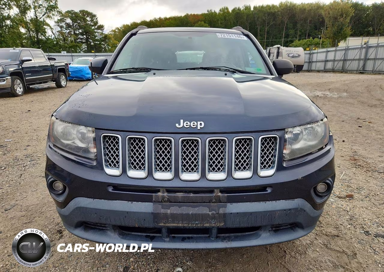 2014 Jeep Compass Latitude VIN:1C4NJDEB4ED699072 - 5