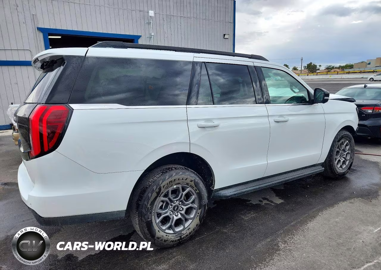 2027 Ford Expedition Active VIN:1FMJU1J85VEA16946 - 3