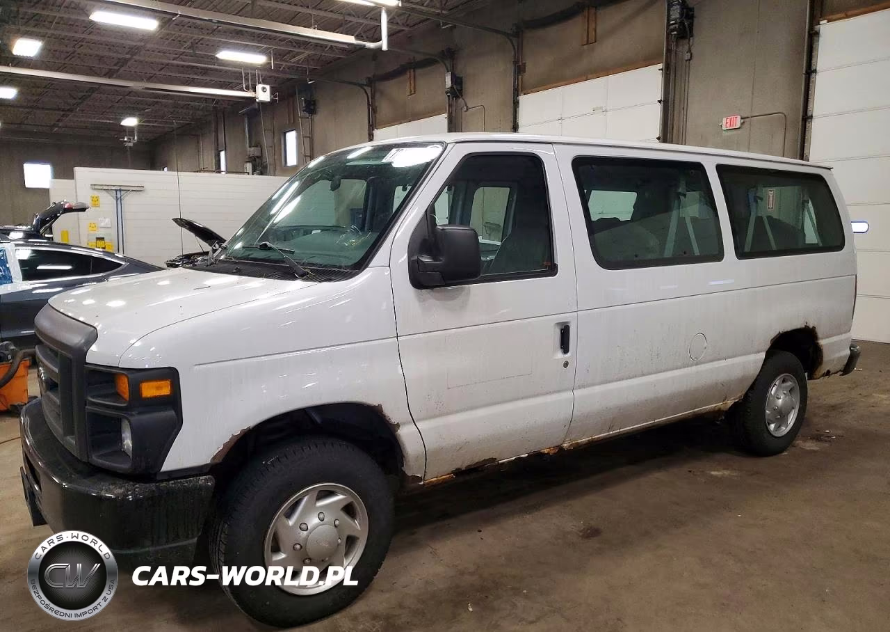 2010 Ford Econoline E350 Super Duty Wagon