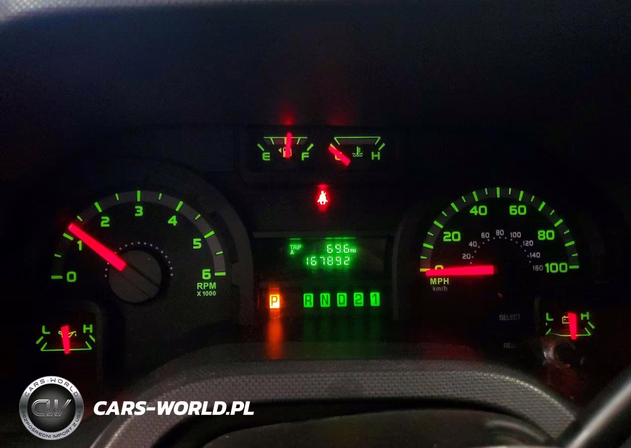 2010 Ford Econoline E350 Super Duty Wagon VIN:1FBNE3BL1ADA83338 - 9