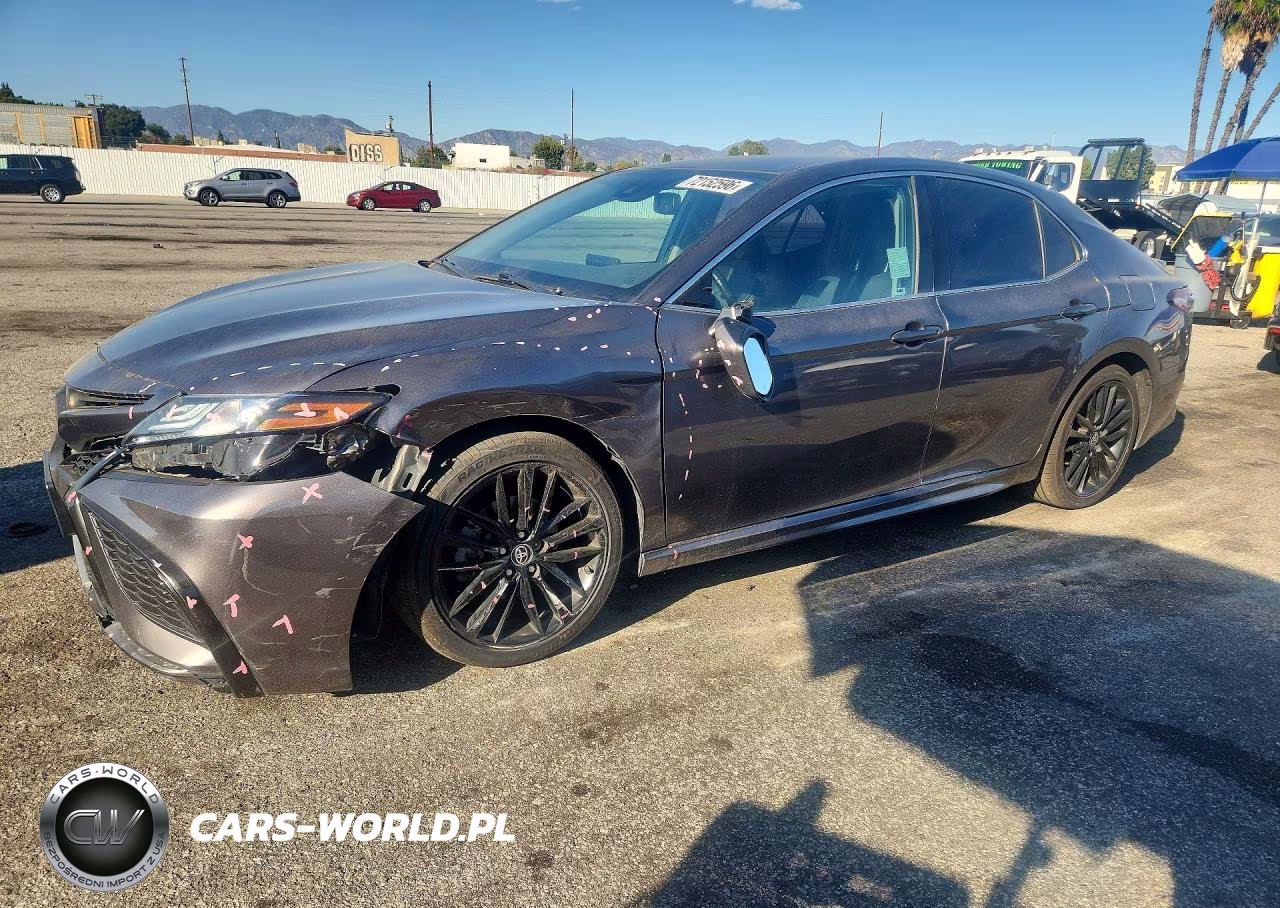 2021 Toyota Camry Xse