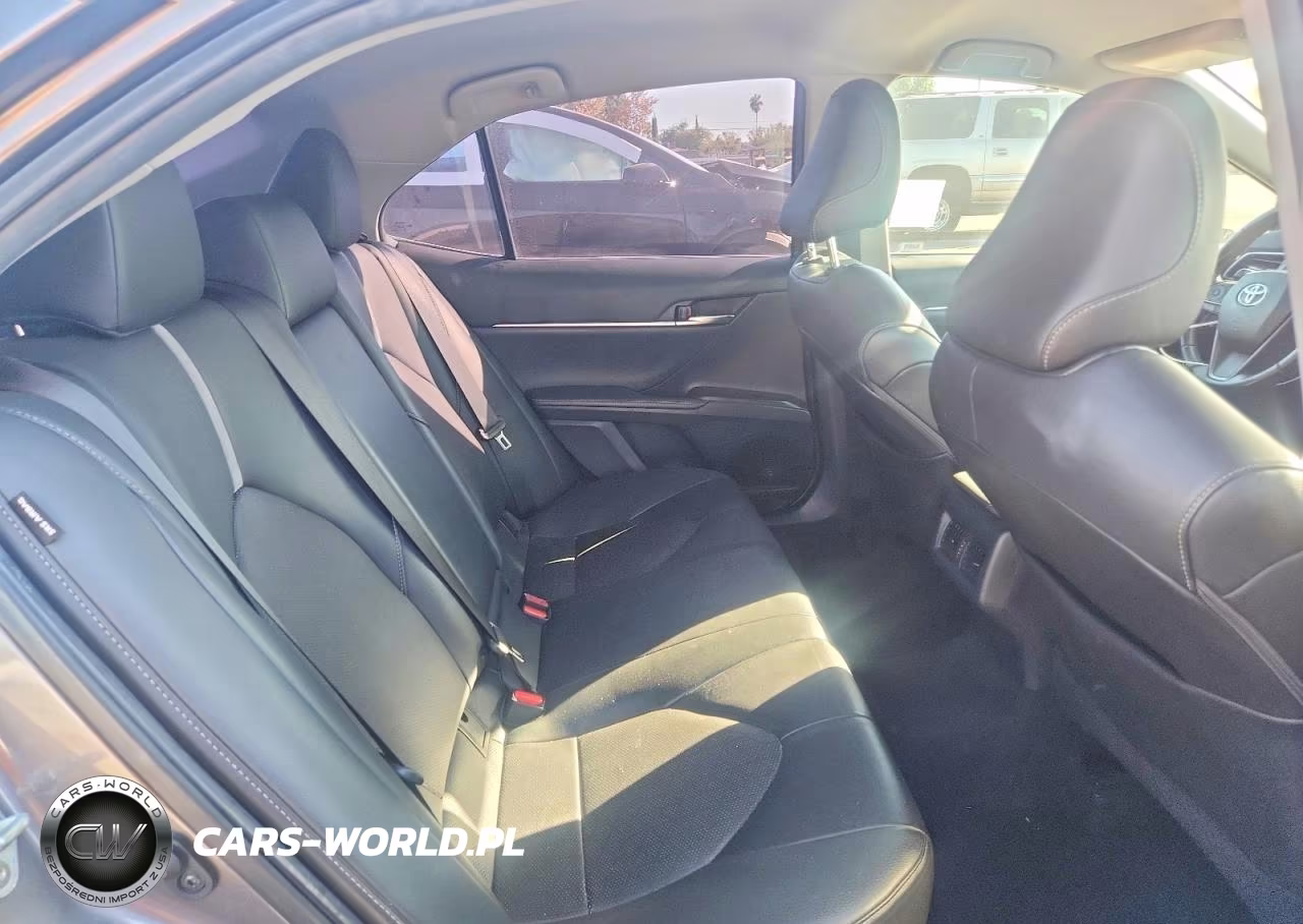 2021 Toyota Camry Xse VIN:4T1K61AK9MU604668 - 10