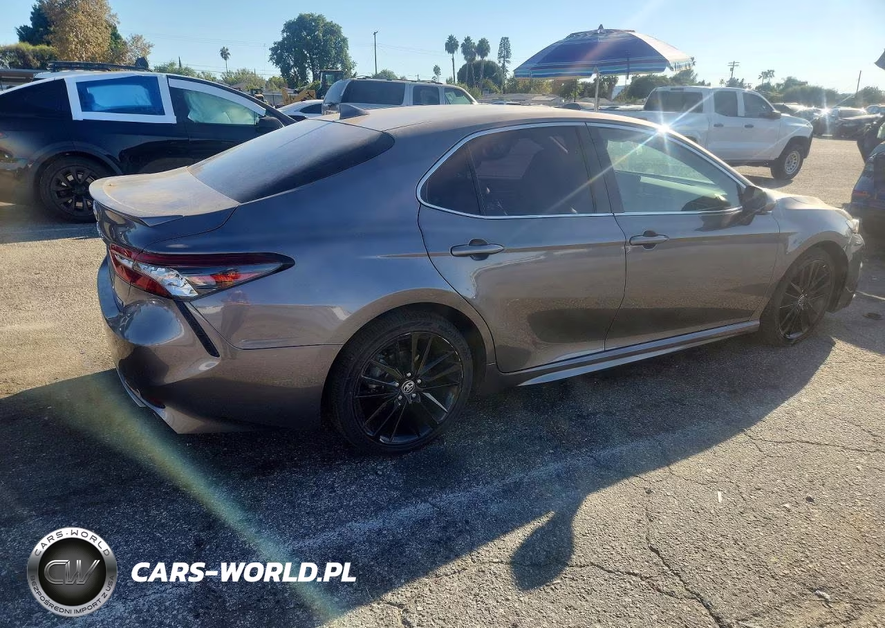 2021 Toyota Camry Xse VIN:4T1K61AK9MU604668 - 3