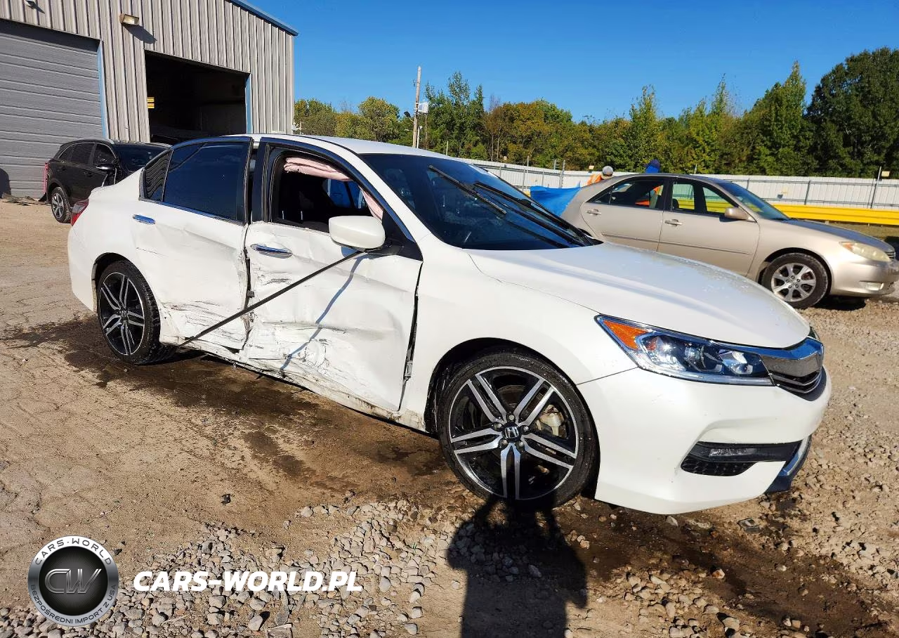 2017 Honda Accord Sport VIN:1HGCR2F59HA160838 - 4