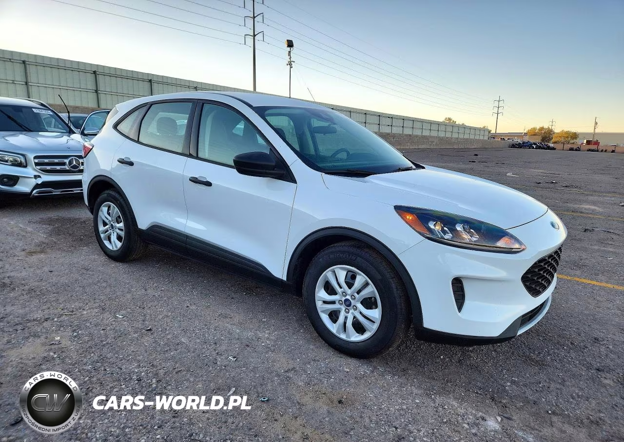 2021 Ford Escape S VIN:1FMCU0F66MUA19966 - 4
