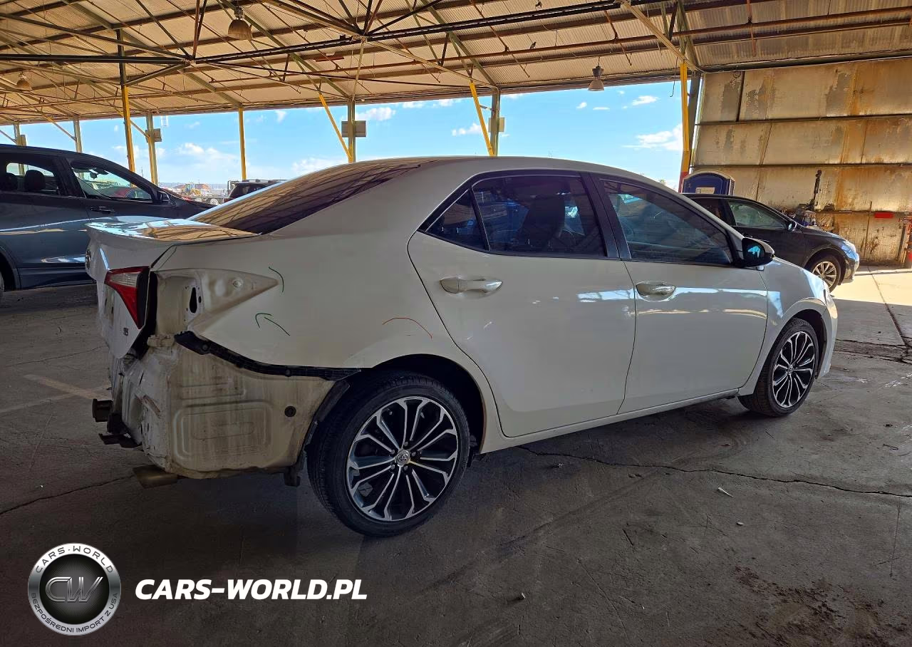 2015 Toyota Corolla S Plus VIN:5YFBURHEXFP285435 - 3