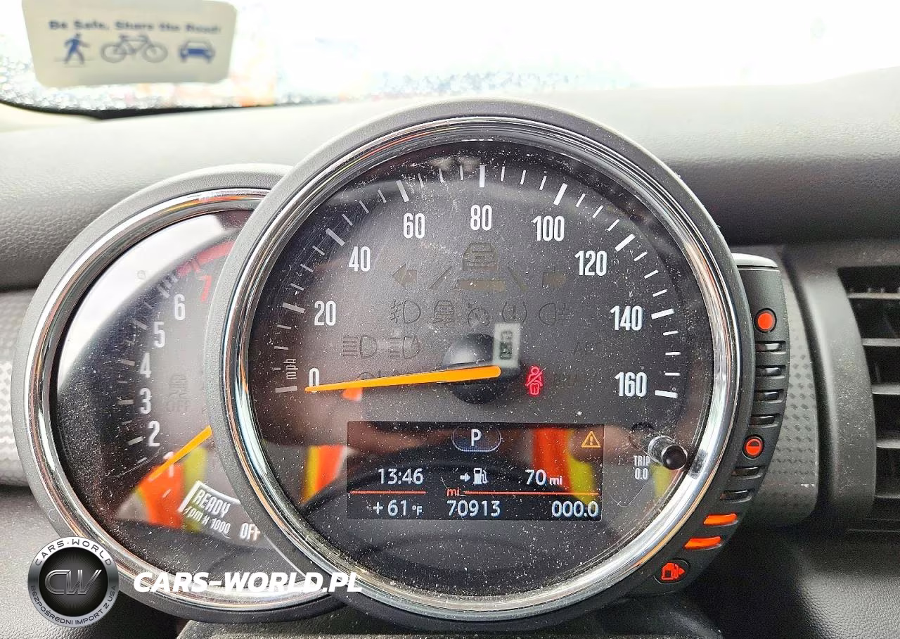 2017 Mini Cooper VIN:WMWXP5C51H3B77634 - 9