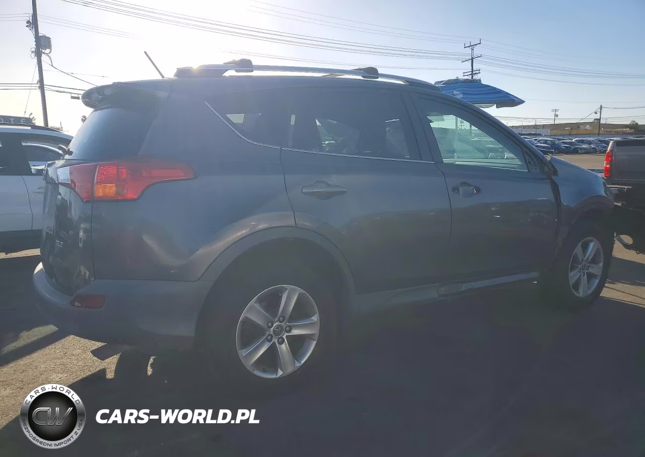 2015 Toyota Rav4 Xle VIN:2T3WFREV9FW176146 - 3