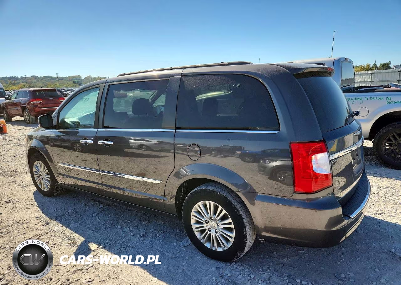 2016 Chrysler Town & Country Touring L VIN:2C4RC1CG1GR150003 - 2