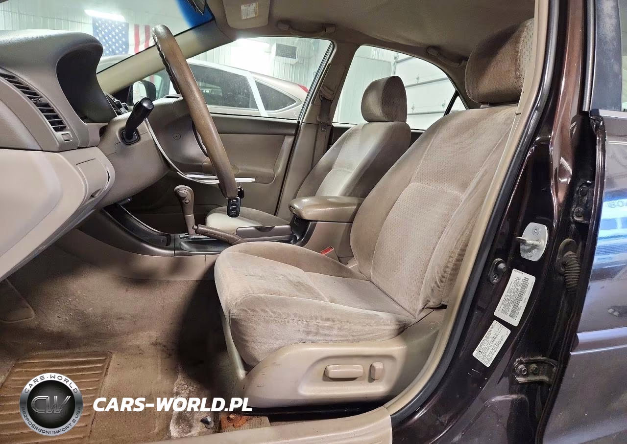 2002 Toyota Camry Le VIN:4T1BE32K42U544227 - 7