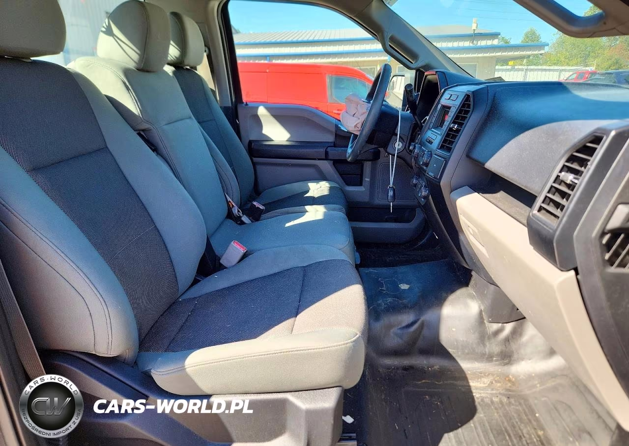 2016 Ford F150 VIN:1FTMF1EP0GKF16028 - 10