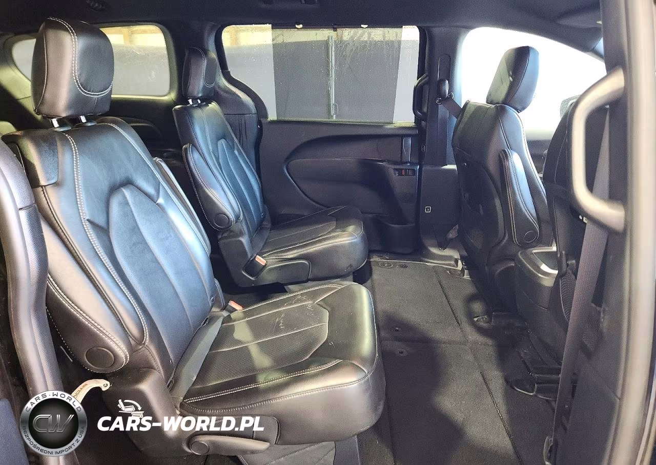 2026 Chrysler Pacifica Select VIN:2C4RC1BG3TR196444 - 11