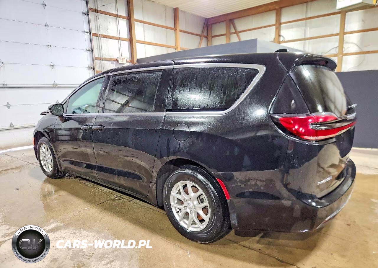 2026 Chrysler Pacifica Select VIN:2C4RC1BG3TR196444 - 2