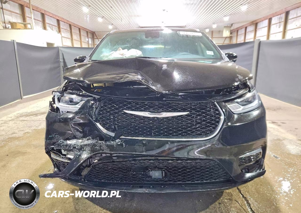 2026 Chrysler Pacifica Select VIN:2C4RC1BG3TR196444 - 5