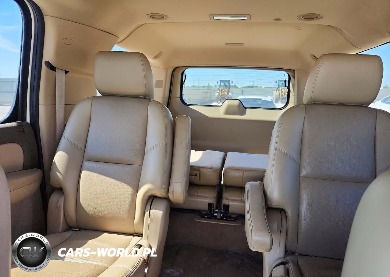 2011 Chevrolet Suburban C1500 Ltz VIN:1GNSCKE02BR302741 - 10
