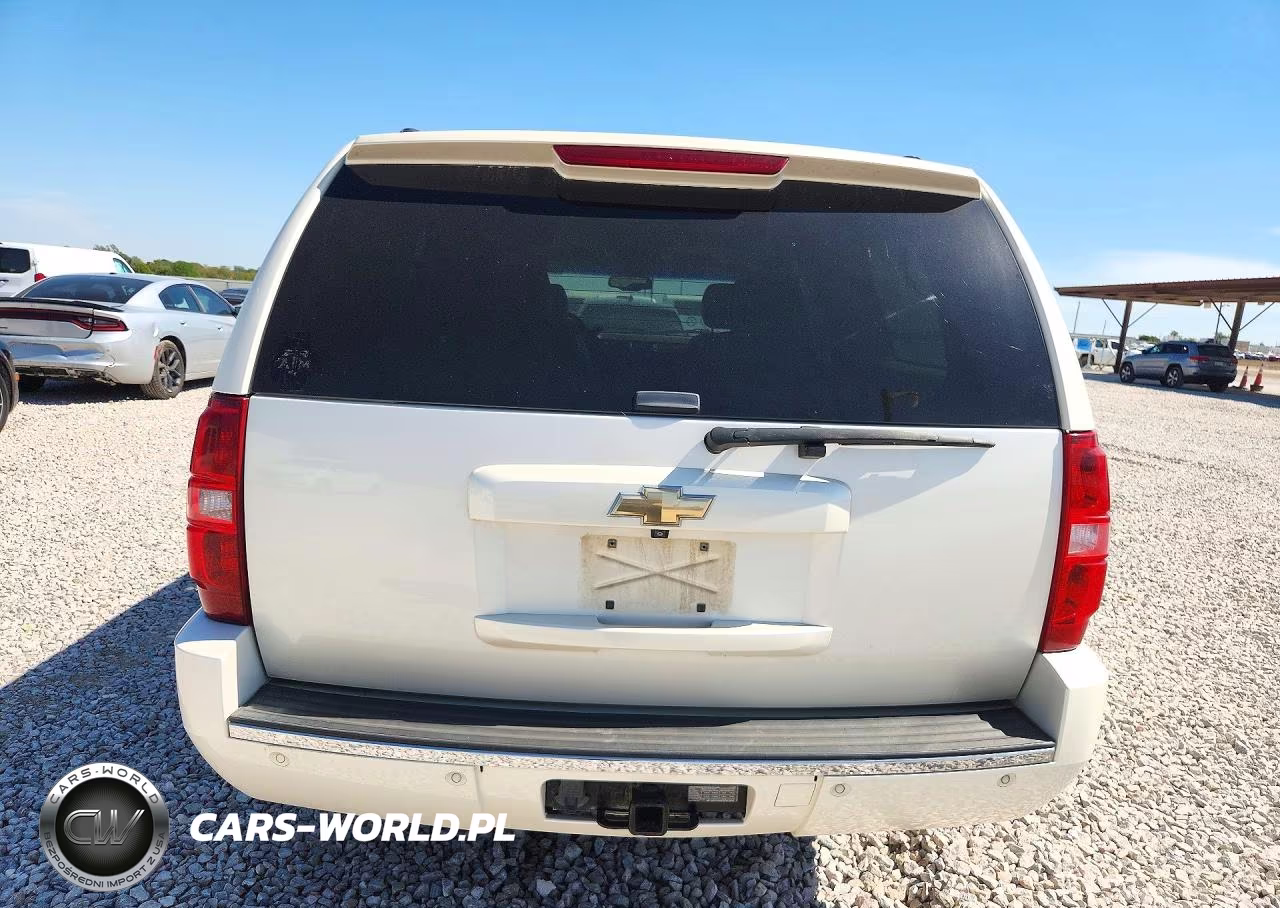 2011 Chevrolet Suburban C1500 Ltz VIN:1GNSCKE02BR302741 - 6