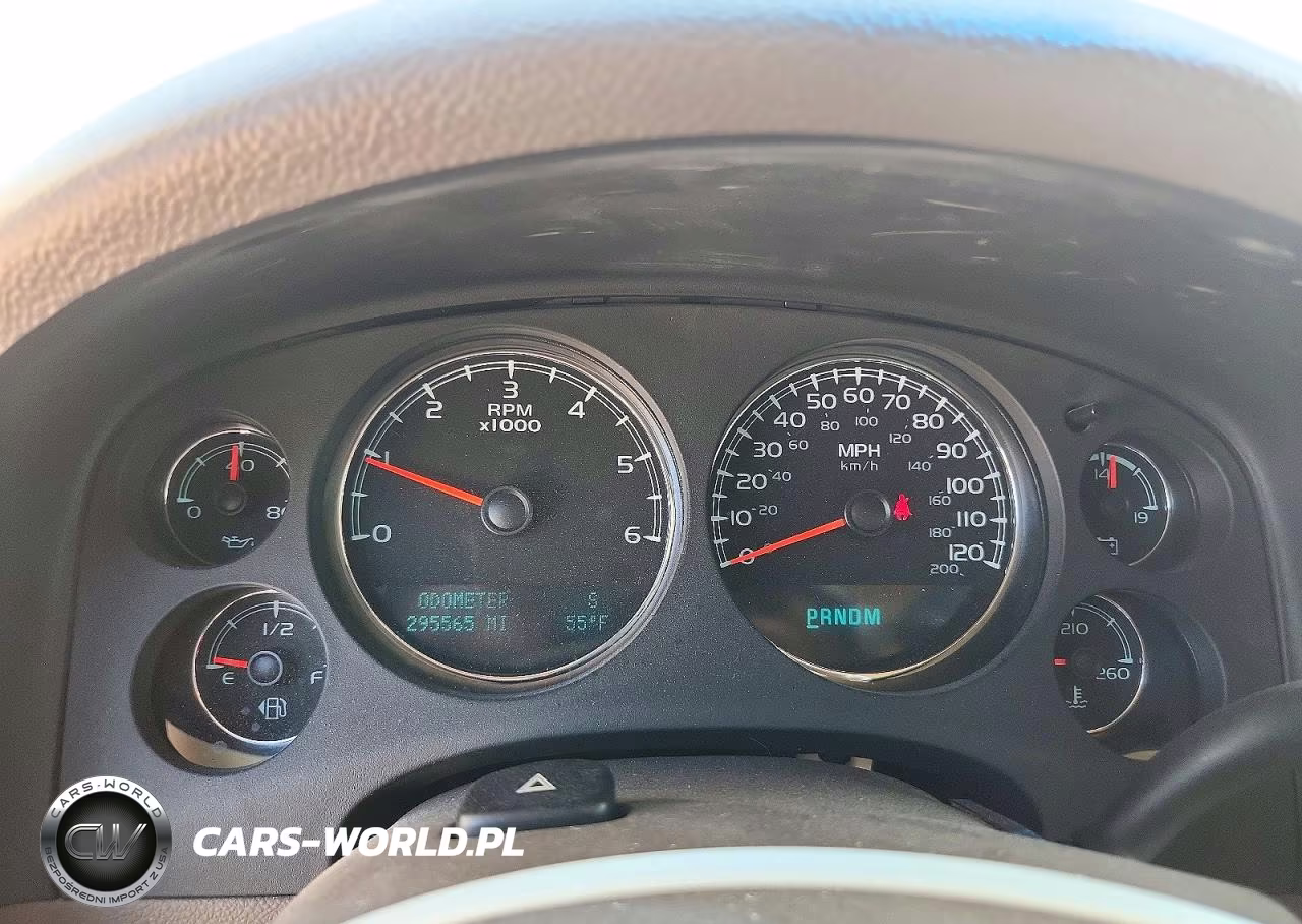 2011 Chevrolet Suburban C1500 Ltz VIN:1GNSCKE02BR302741 - 9