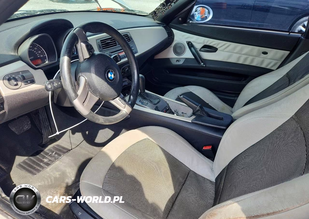 2004 BMW Z4 2.5 VIN:4USBT33534LS52350 - 8