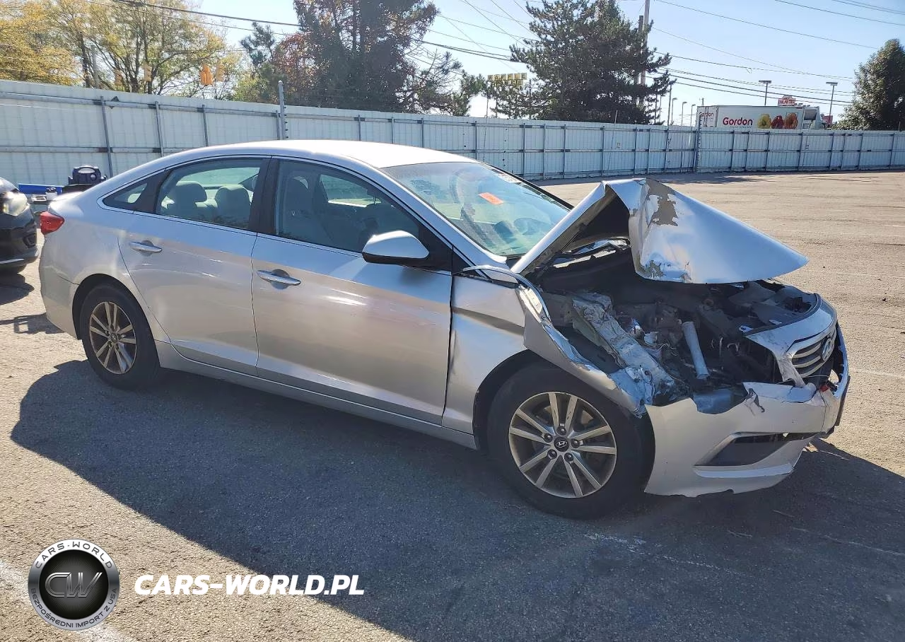 2015 Hyundai Sonata Se VIN:5NPE24AF9FH018597 - 4