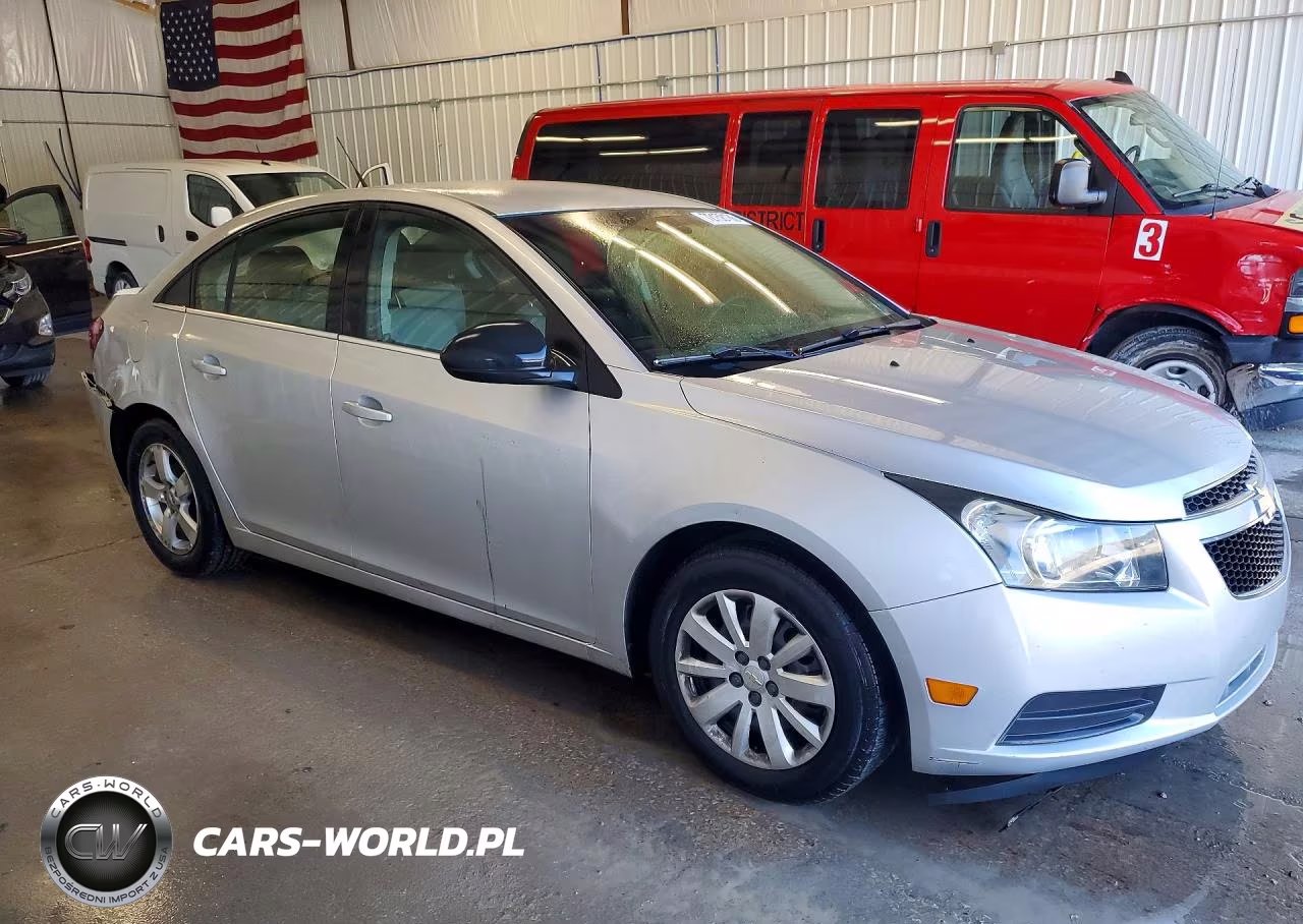 2011 Chevrolet Cruze Ls VIN:1G1PD5SH4B7295139 - 4
