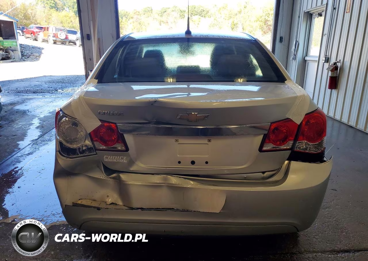2011 Chevrolet Cruze Ls VIN:1G1PD5SH4B7295139 - 6