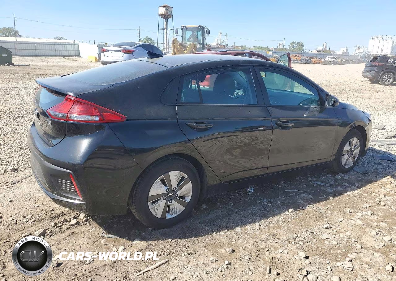 2017 Hyundai Ioniq Blue VIN:KMHC65LC9HU056968 - 3