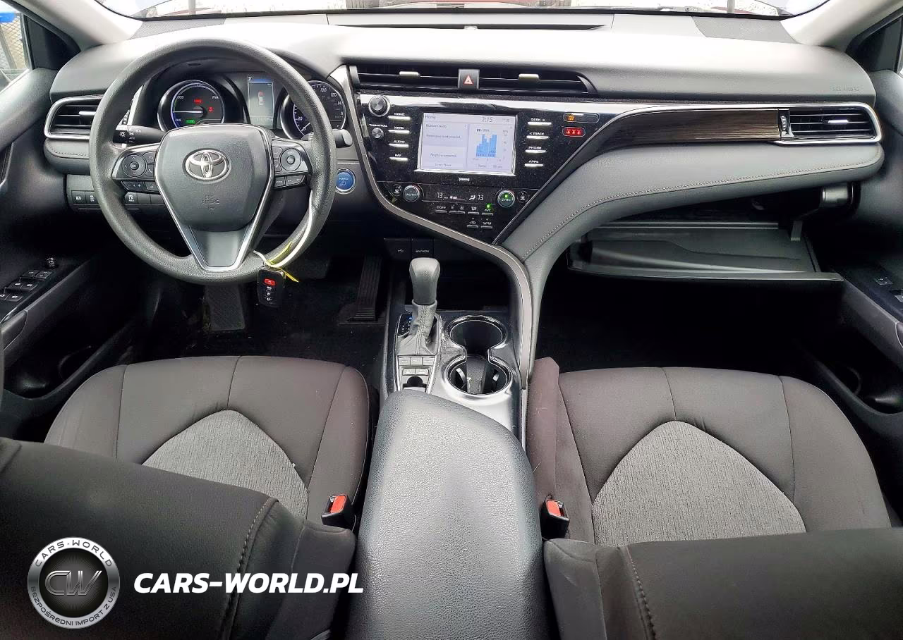 2020 Toyota Camry Le VIN:4T1C31AK8LU537833 - 8