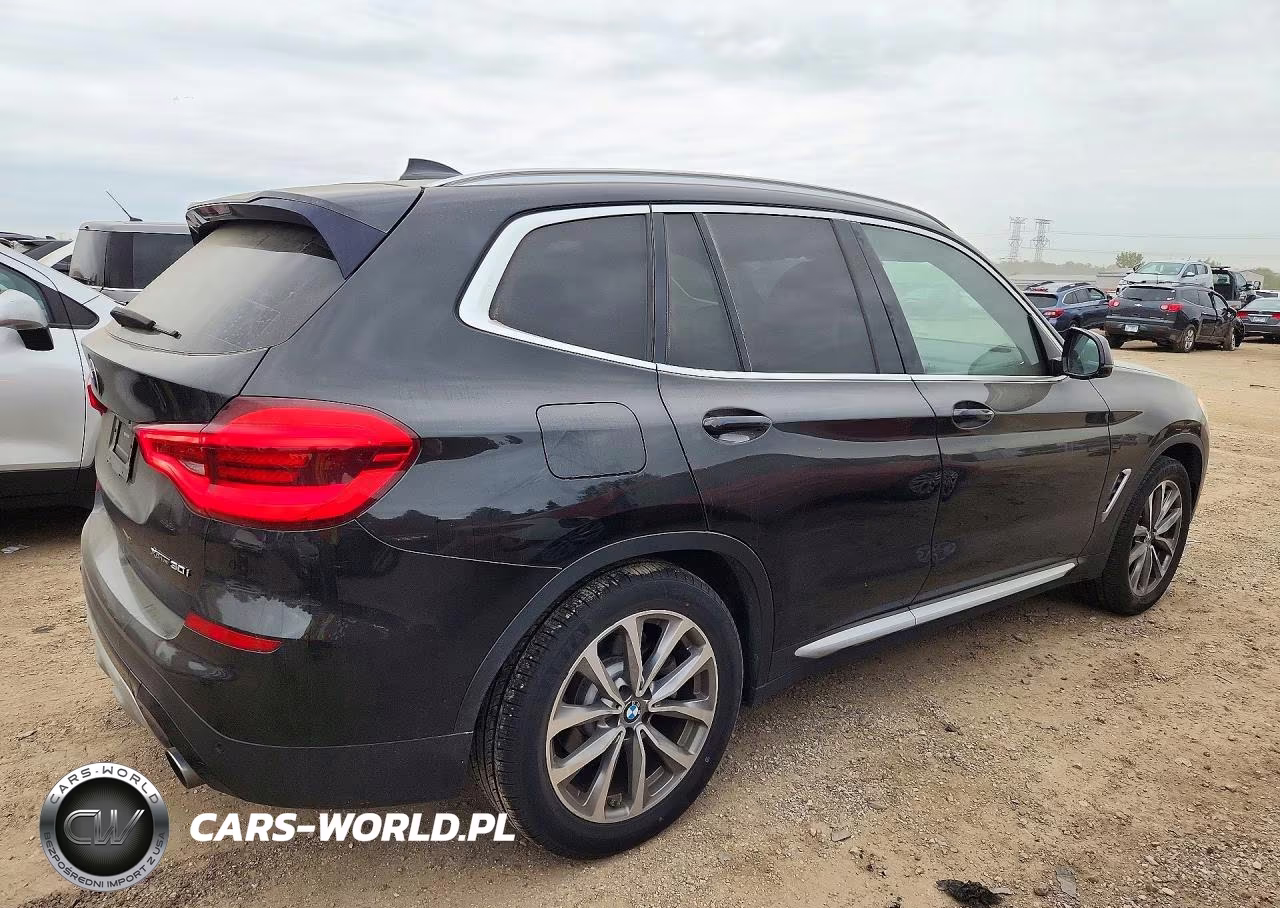 2019 BMW X3 xDrive30I VIN:5UXTR9C59KLR04590 - 3