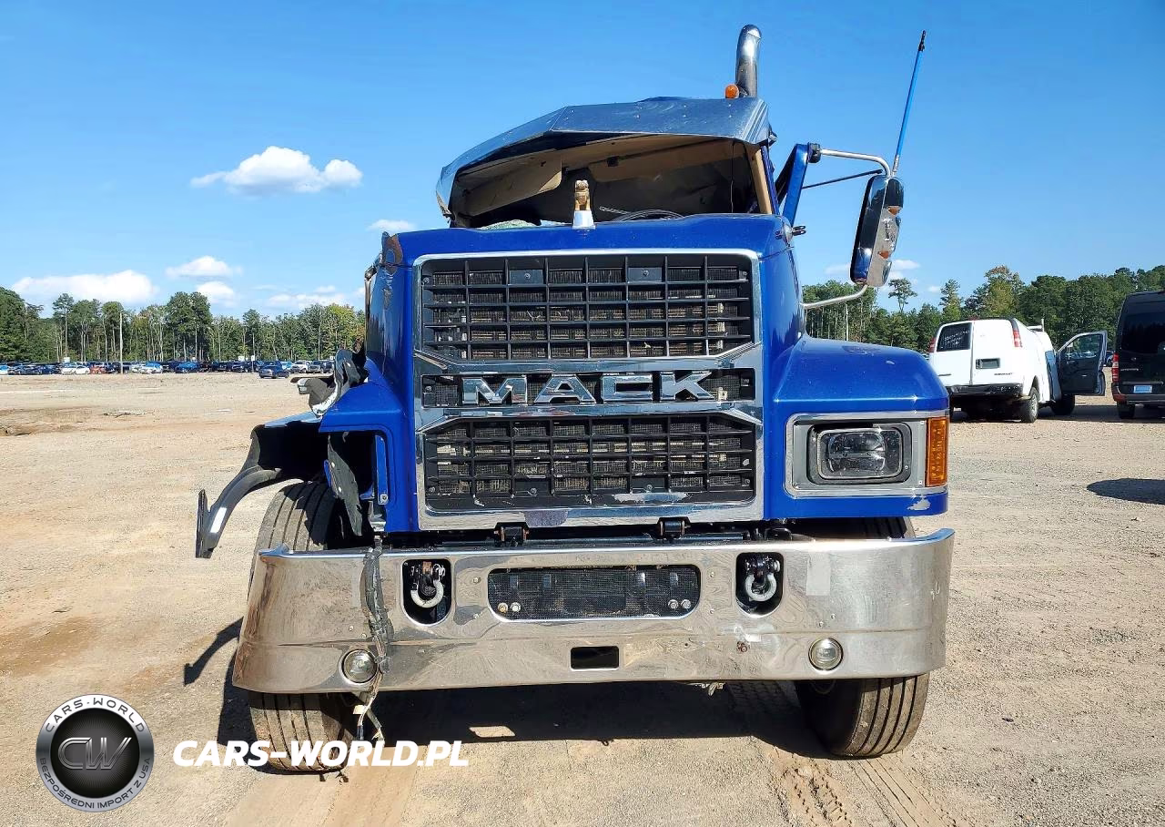2023 Mack Pinnacle - Semi Truck VIN:1M1PN4GYXPM011917 - 5