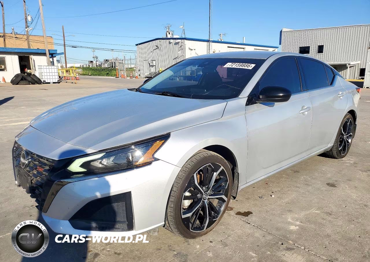 2024 Nissan Altima Sr