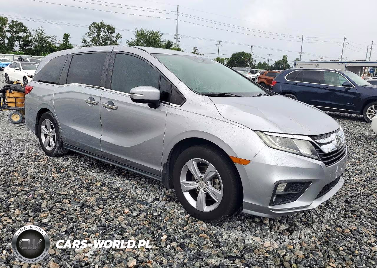 2018 Honda Odyssey Exl VIN:5FNRL6H78JB085868 - 4