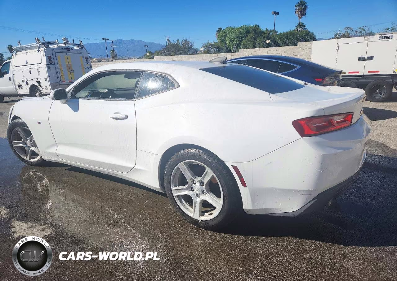2018 Chevrolet Camaro Lt VIN:1G1FB1RX5J0174604 - 2