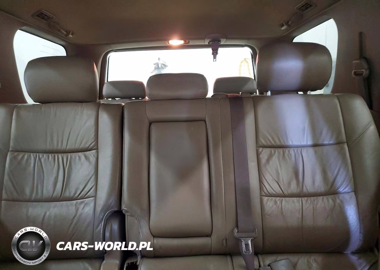 2002 Toyota Sequoia Limited VIN:5TDBT48A42S127726 - 10