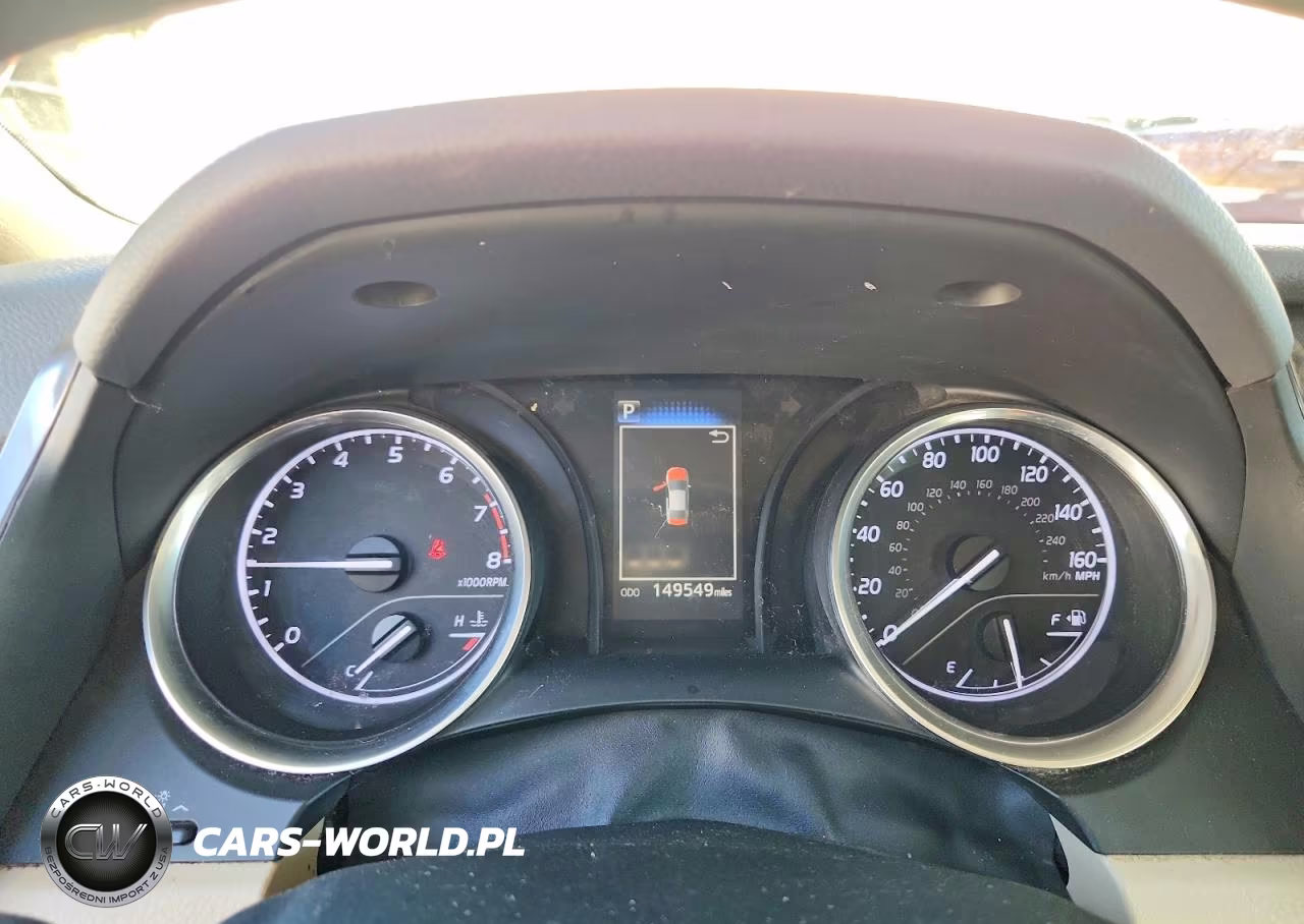 2018 Toyota Camry Le VIN:4T1B11HK2JU062636 - 9