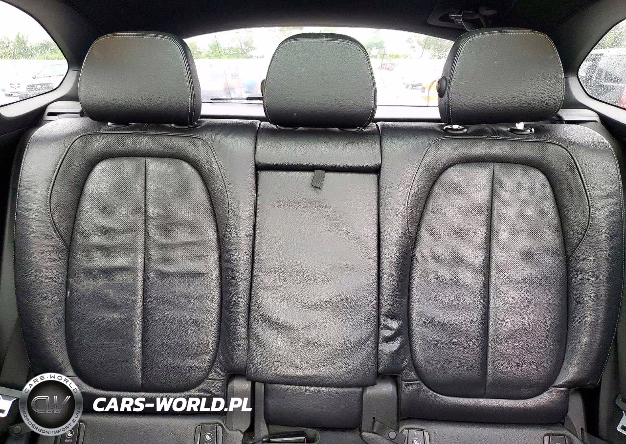 2018 BMW X1 xDrive28I VIN:WBXHT3C36J5L30802 - 10
