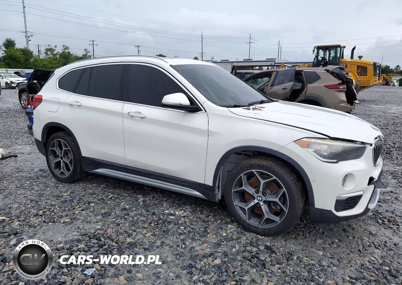 2018 BMW X1 xDrive28I VIN:WBXHT3C36J5L30802 - 4