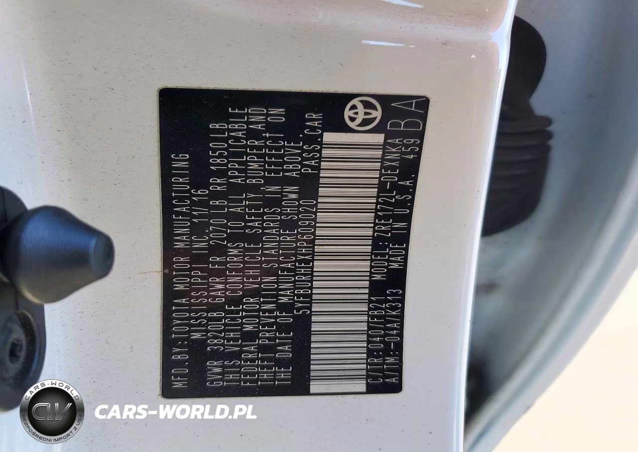 2017 Toyota Corolla Le VIN:5YFBURHEXHP609020 - 12