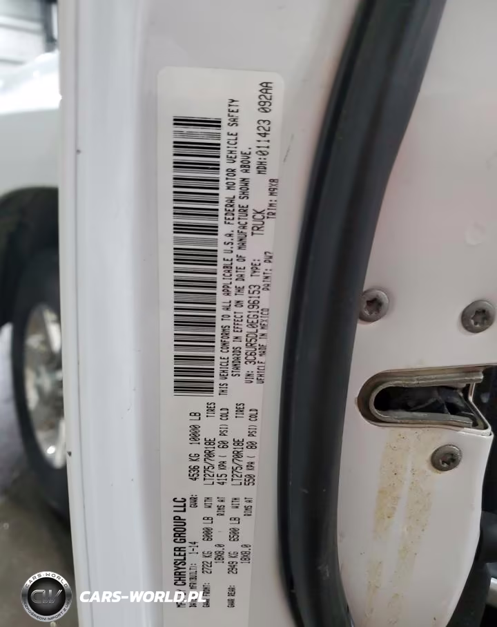 RAM 2500 SLT VIN:3C6UR5DL0EG196153 - 14