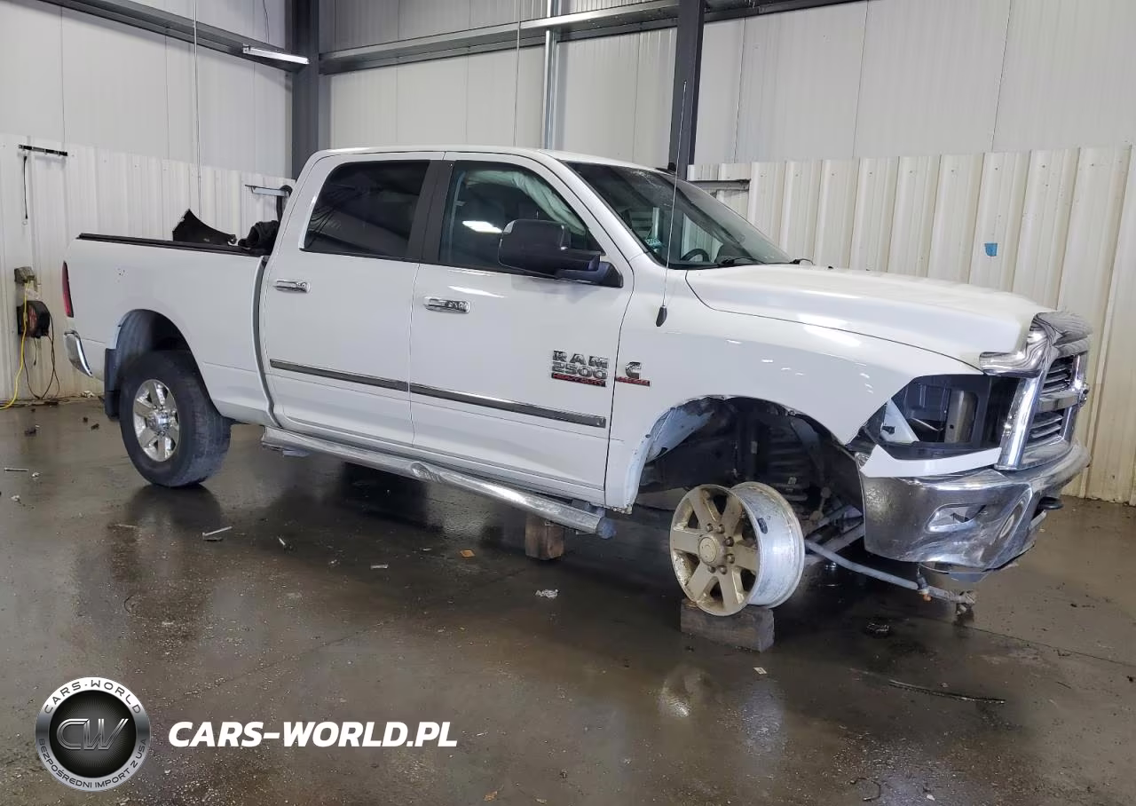 RAM 2500 SLT VIN:3C6UR5DL0EG196153 - 4