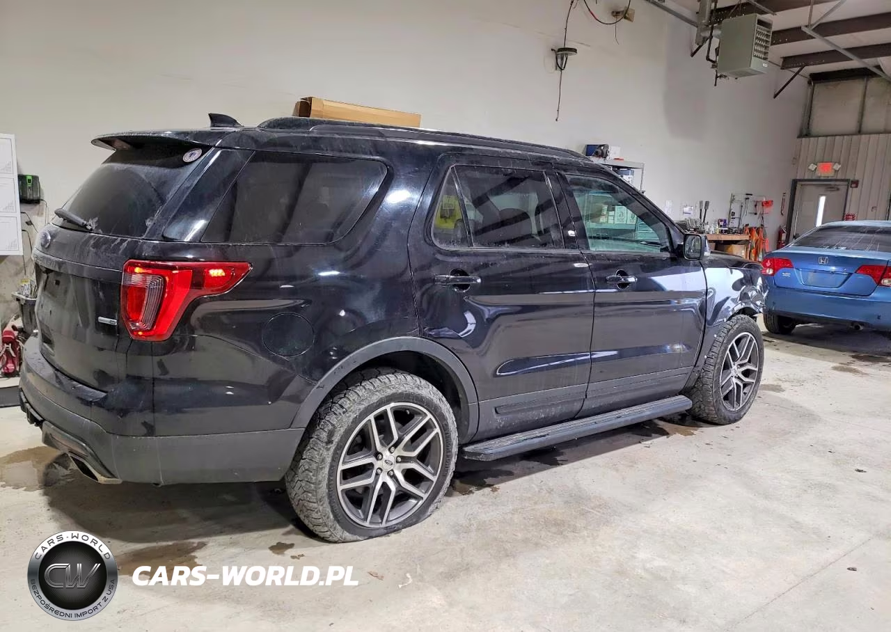 2016 Ford Explorer Sport VIN:1FM5K8GT5GGC38700 - 3
