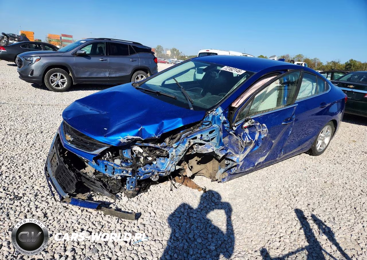 2018 Chevrolet Cruze Lt VIN:1G1BE5SM1J7159845 - 1