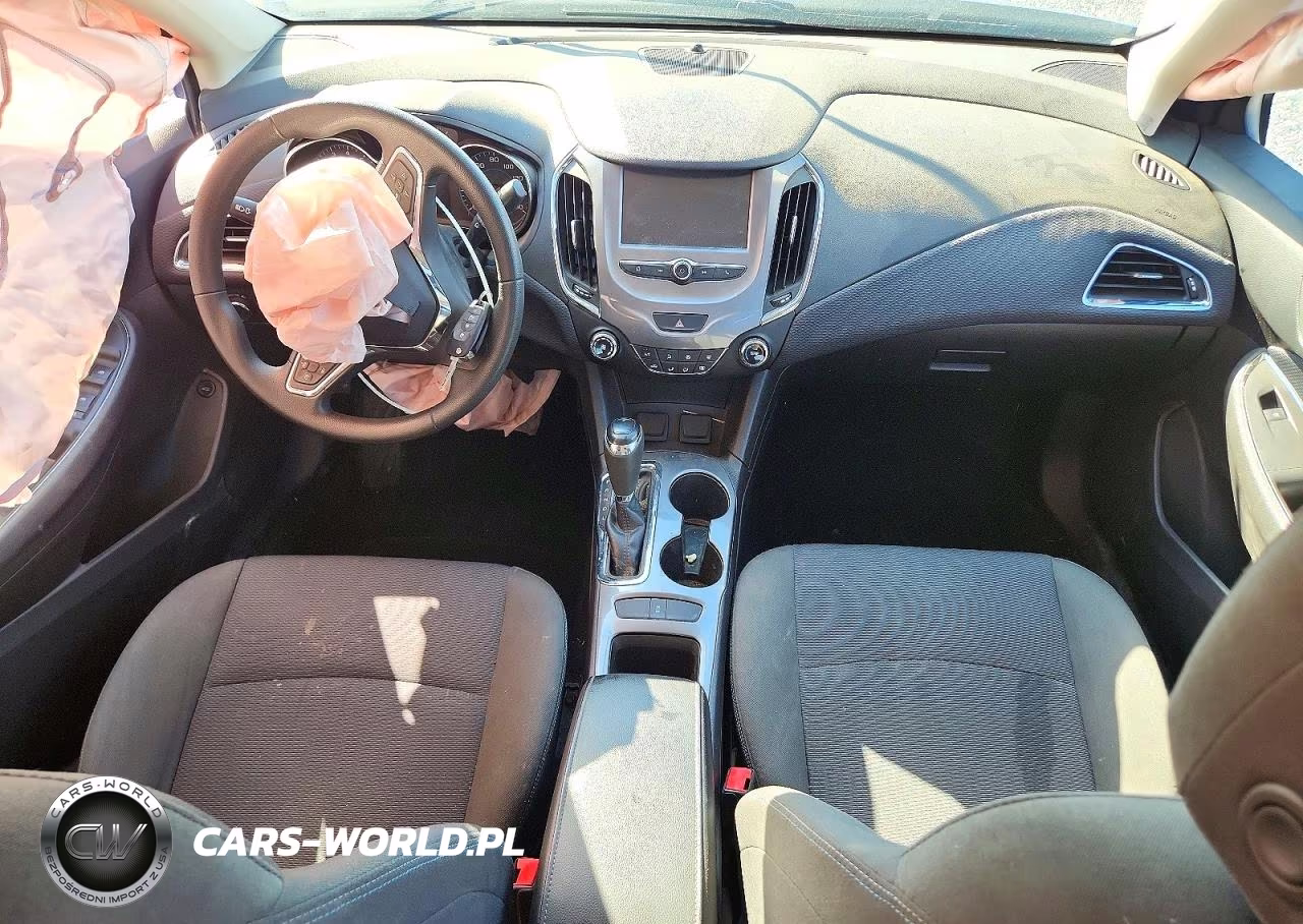 2018 Chevrolet Cruze Lt VIN:1G1BE5SM1J7159845 - 8