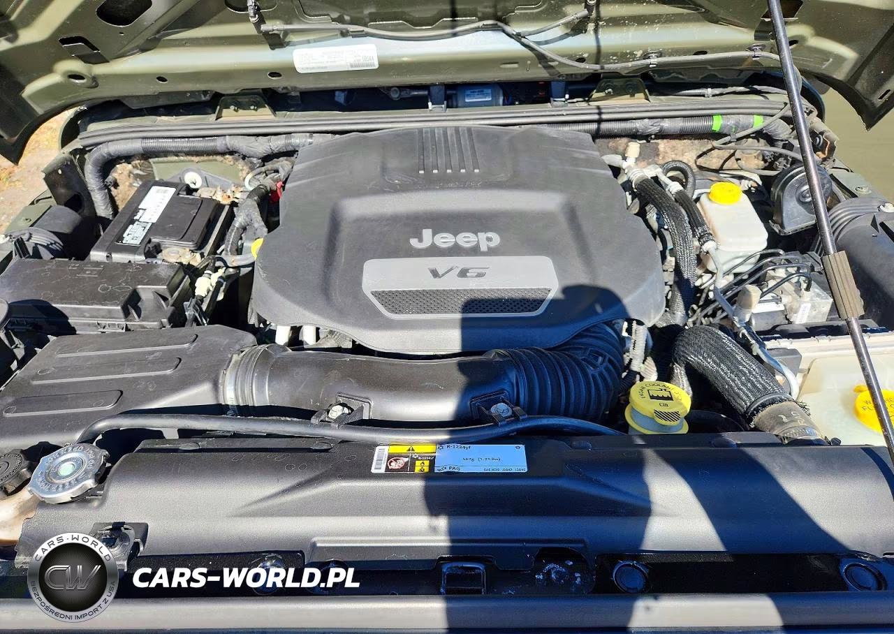 2016 Jeep Wrangler Unlimited Sport VIN:1C4BJWDG3GL107939 - 12